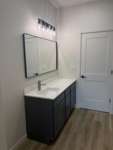 One side sink and other side countertop giving you plenty of space for makeup, hair product etc