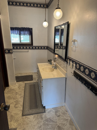 801 John St., Alma, Nebraska 68920, 2 Bedroom Bedrooms, 0 ,2 BathroomBathrooms,Residential,For Sale,John St.,0,20260404