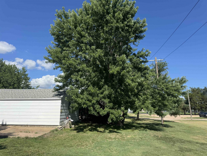 801 John St., Alma, Nebraska 68920, 2 Bedroom Bedrooms, 0 ,2 BathroomBathrooms,Residential,For Sale,John St.,0,20260404