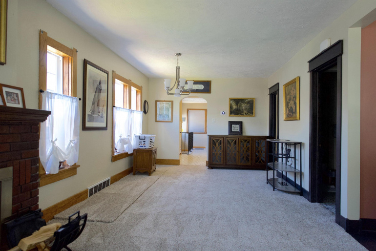615 10th Street, Hastings, Nebraska 68901, 3 Bedroom Bedrooms, 0 ,2 BathroomBathrooms,Residential,For Sale,10th Street,0,20251296