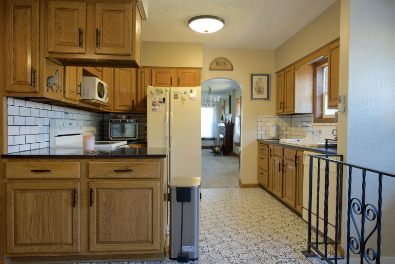 615 10th Street, Hastings, Nebraska 68901, 3 Bedroom Bedrooms, 0 ,2 BathroomBathrooms,Residential,For Sale,10th Street,0,20251296