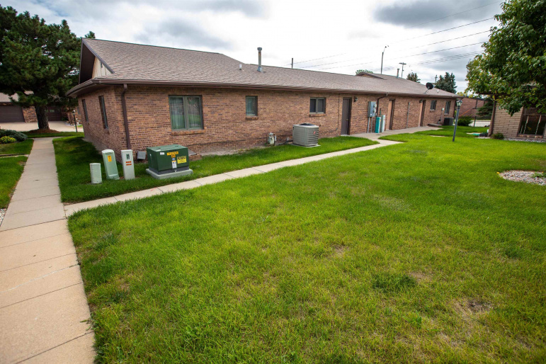110 39th Street B-3, Kearney, Nebraska 68847, 2 Bedroom Bedrooms, 0 ,2 BathroomBathrooms,Residential,For Sale,39th Street B-3,0,20261439