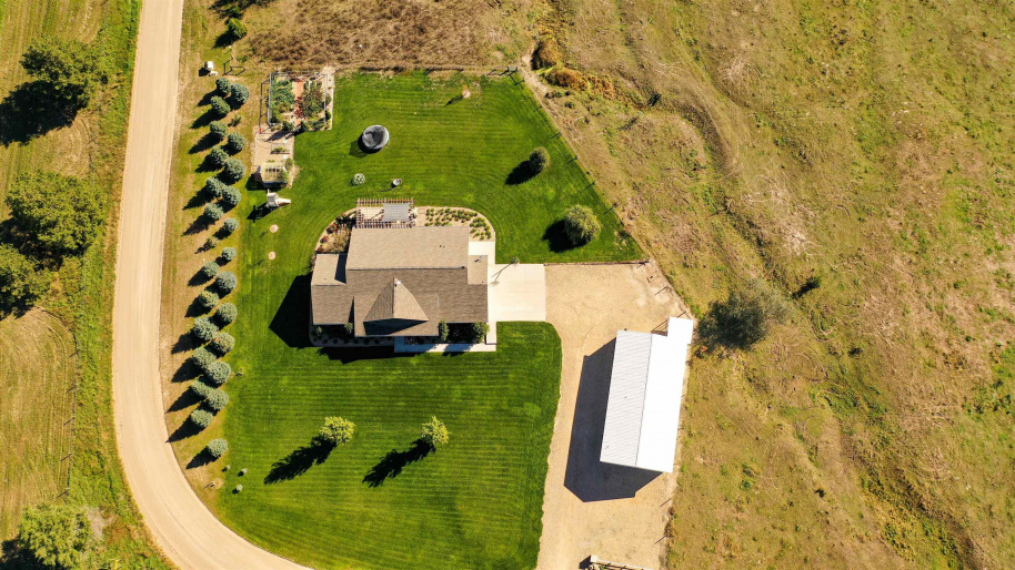 53165 39th Road, Shelton, Nebraska 68876, 4 Bedroom Bedrooms, 0 ,3 BathroomBathrooms,Residential,For Sale,39th Road,0,20261446