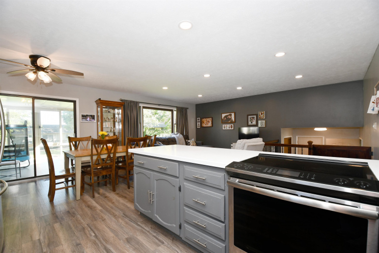8 Maplewood Place, Kearney, Nebraska 68847, 3 Bedroom Bedrooms, 0 ,2 BathroomBathrooms,Residential,For Sale,Maplewood Place,0,20261449