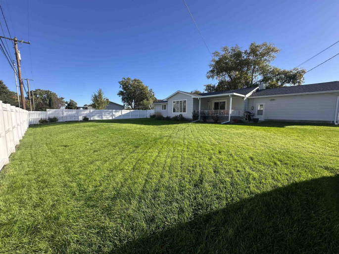 1503 Pershing Road, Hastings, Nebraska 68901, 3 Bedroom Bedrooms, 0 ,2 BathroomBathrooms,Residential,For Sale,Pershing Road,0,20261453