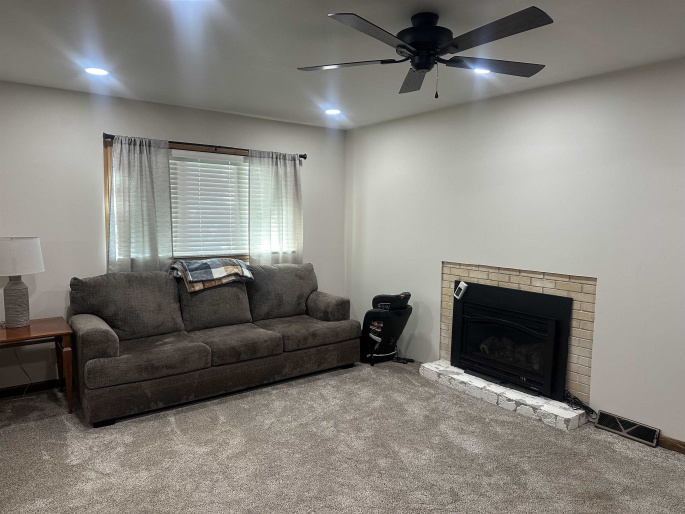 1503 Pershing Road, Hastings, Nebraska 68901, 3 Bedroom Bedrooms, 0 ,2 BathroomBathrooms,Residential,For Sale,Pershing Road,0,20261453