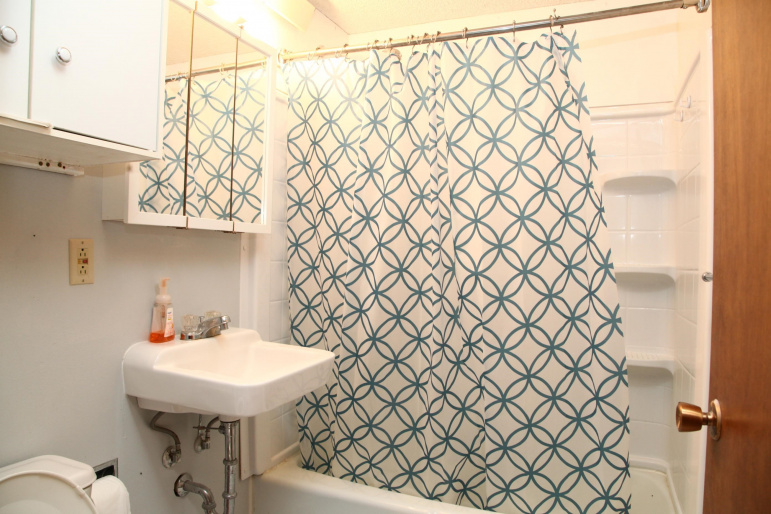 302 LEE ST., ELWOOD, Nebraska 68937, 3 Bedroom Bedrooms, 0 ,3 BathroomBathrooms,Residential,For Sale,LEE ST.,0,20261458
