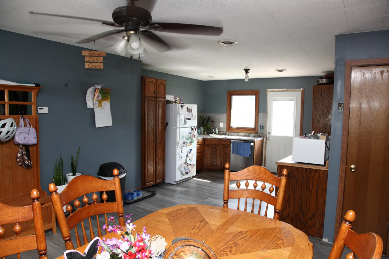 302 LEE ST., ELWOOD, Nebraska 68937, 3 Bedroom Bedrooms, 0 ,3 BathroomBathrooms,Residential,For Sale,LEE ST.,0,20261458