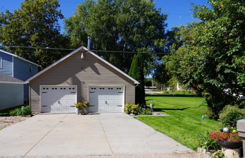 16 Northeast Cove Drive 9, Johnson Lake, Nebraska 68937, 3 Bedroom Bedrooms, 0 ,2 BathroomBathrooms,Residential,For Sale,Northeast Cove Drive 9,0,20261456