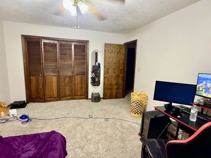 300 Shore Drive, Hastings, Nebraska 68901, 3 Bedroom Bedrooms, 0 ,3 BathroomBathrooms,Residential,For Sale,Shore Drive,0,20261464