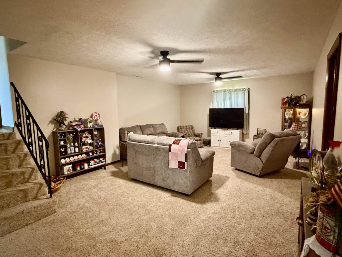300 Shore Drive, Hastings, Nebraska 68901, 3 Bedroom Bedrooms, 0 ,3 BathroomBathrooms,Residential,For Sale,Shore Drive,0,20261464