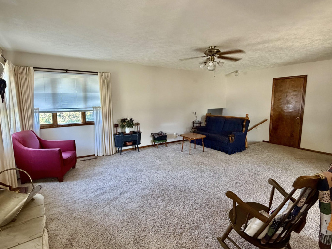 300 Shore Drive, Hastings, Nebraska 68901, 3 Bedroom Bedrooms, 0 ,3 BathroomBathrooms,Residential,For Sale,Shore Drive,0,20261464