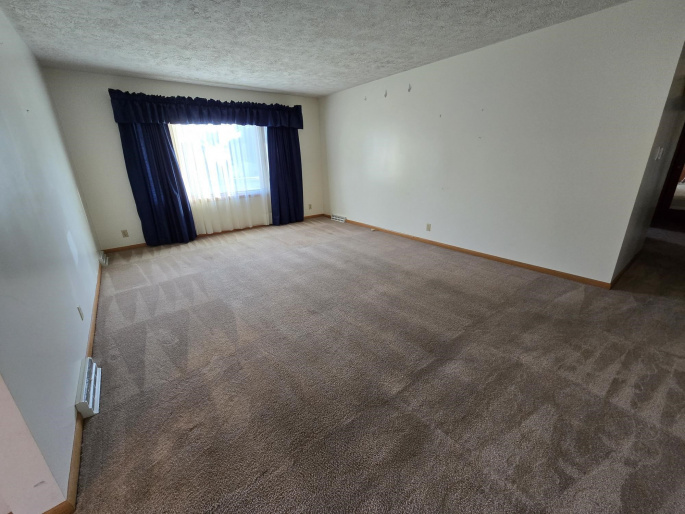 413 Hillside Drive, Hastings, Nebraska 68901, 3 Bedroom Bedrooms, 0 ,3 BathroomBathrooms,Residential,For Sale,Hillside Drive,0,20261478