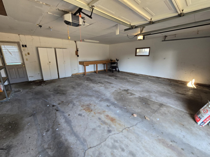 413 Hillside Drive, Hastings, Nebraska 68901, 3 Bedroom Bedrooms, 0 ,3 BathroomBathrooms,Residential,For Sale,Hillside Drive,0,20261478