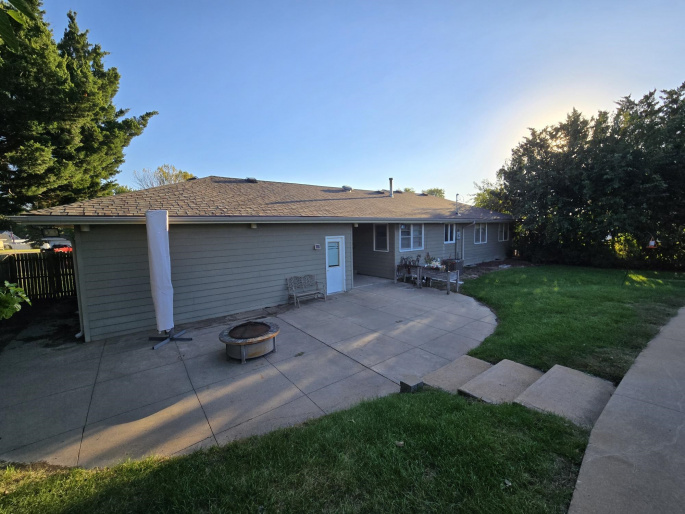 413 Hillside Drive, Hastings, Nebraska 68901, 3 Bedroom Bedrooms, 0 ,3 BathroomBathrooms,Residential,For Sale,Hillside Drive,0,20261478