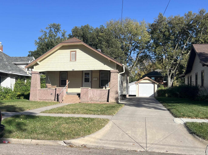 830 Williams Avenue, Hastings, Nebraska 68901, 3 Bedroom Bedrooms, 0 ,2 BathroomBathrooms,Residential,For Sale,Williams Avenue,0,20261485