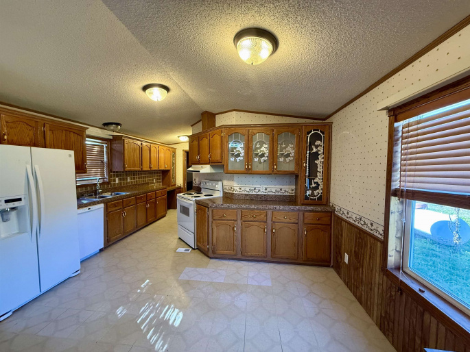202 5th Street, Miller, Nebraska 68858, 3 Bedroom Bedrooms, 0 ,2 BathroomBathrooms,Residential,For Sale,5th Street,0,20261484