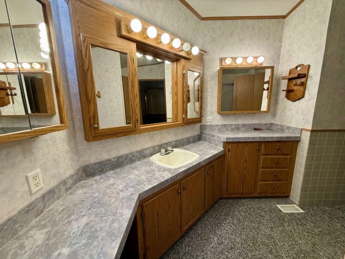 202 5th Street, Miller, Nebraska 68858, 3 Bedroom Bedrooms, 0 ,2 BathroomBathrooms,Residential,For Sale,5th Street,0,20261484