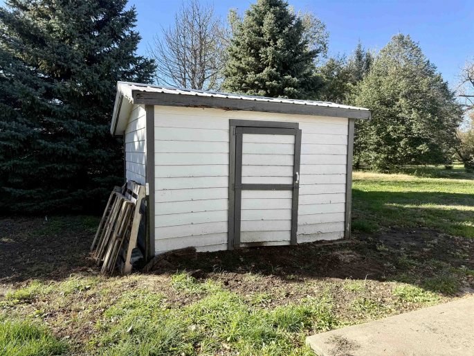 202 5th Street, Miller, Nebraska 68858, 3 Bedroom Bedrooms, 0 ,2 BathroomBathrooms,Residential,For Sale,5th Street,0,20261484