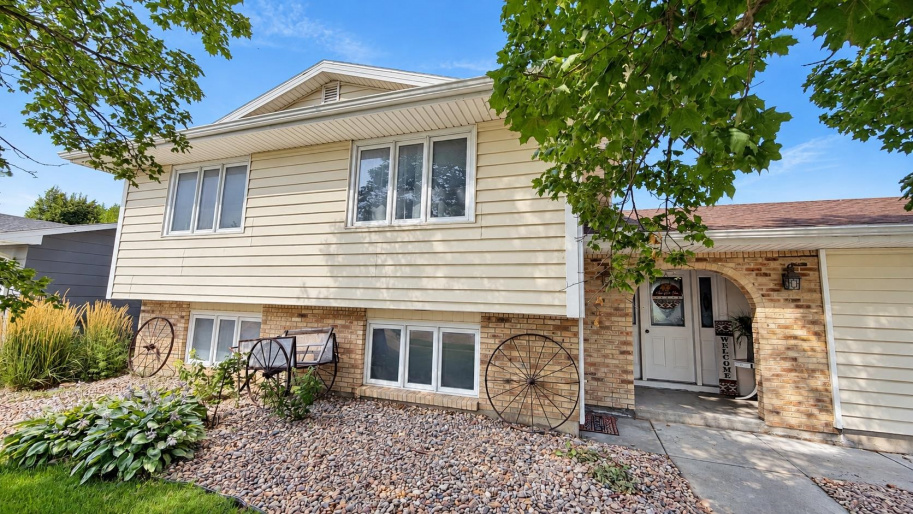 1507 Liberty Drive, Lexington, Nebraska 68850, 4 Bedroom Bedrooms, 0 ,3 BathroomBathrooms,Residential,For Sale,Liberty Drive,0,20261488