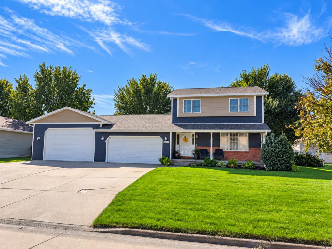 1115 22nd Street, Gothenburg, Nebraska 69138, 4 Bedroom Bedrooms, 0 ,4 BathroomBathrooms,Residential,For Sale,22nd Street,0,20261487