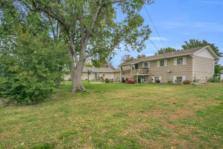 663 Western Avenue, Minden, Nebraska 68959, 4 Bedroom Bedrooms, 0 ,2 BathroomBathrooms,Residential,For Sale,Western Avenue,0,20261493