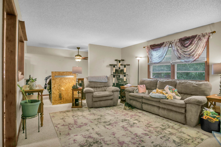 663 Western Avenue, Minden, Nebraska 68959, 4 Bedroom Bedrooms, 0 ,2 BathroomBathrooms,Residential,For Sale,Western Avenue,0,20261493