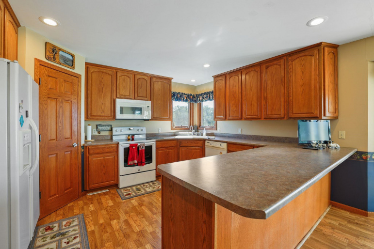 3260 Reprisal Avenue, Juniata, Nebraska 68955, 3 Bedroom Bedrooms, 0 ,3 BathroomBathrooms,Residential,For Sale,Reprisal Avenue,0,20261491
