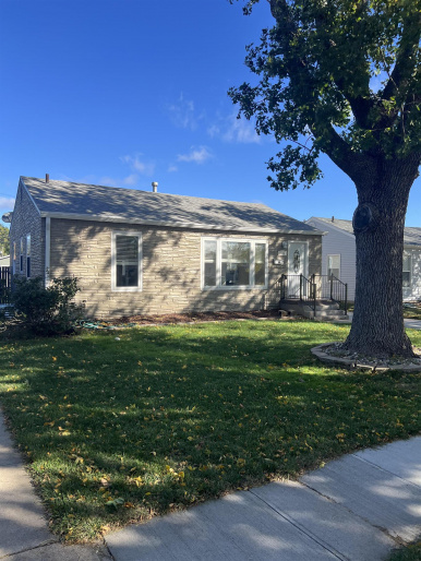 1934 7th Street, Hastings, Nebraska 68901, 4 Bedroom Bedrooms, 0 ,2 BathroomBathrooms,Residential,For Sale,7th Street,0,20261499