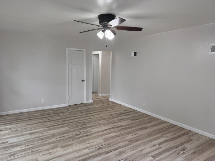 1934 7th Street, Hastings, Nebraska 68901, 4 Bedroom Bedrooms, 0 ,2 BathroomBathrooms,Residential,For Sale,7th Street,0,20261499
