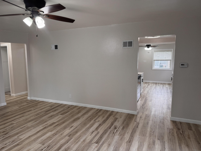 1934 7th Street, Hastings, Nebraska 68901, 4 Bedroom Bedrooms, 0 ,2 BathroomBathrooms,Residential,For Sale,7th Street,0,20261499