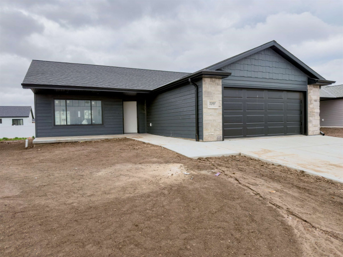 2207 42nd Street, Kearney, Nebraska, 5 Bedroom Bedrooms, 0 ,3 BathroomBathrooms,Residential,For Sale,42nd Street,0,20261495