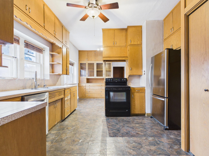 309 4th Street, Minden, Nebraska 68959, 5 Bedroom Bedrooms, 0 ,3 BathroomBathrooms,Residential,For Sale,4th Street,0,20261505