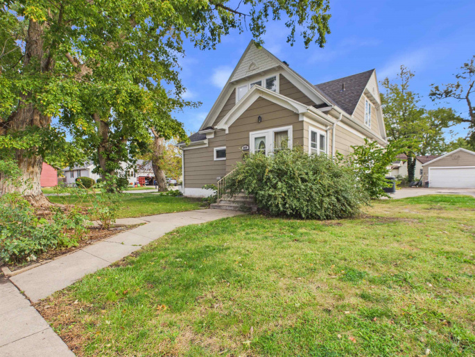 309 4th Street, Minden, Nebraska 68959, 5 Bedroom Bedrooms, 0 ,3 BathroomBathrooms,Residential,For Sale,4th Street,0,20261505