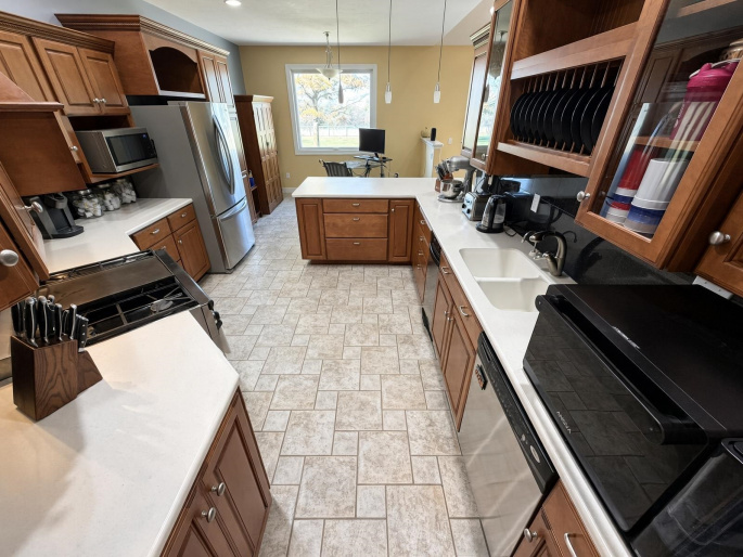 8184 Buffalo Rd, North Platte, Nebraska 69101, 5 Bedroom Bedrooms, 0 ,4 BathroomBathrooms,Residential,For Sale,Buffalo Rd,0,20261506