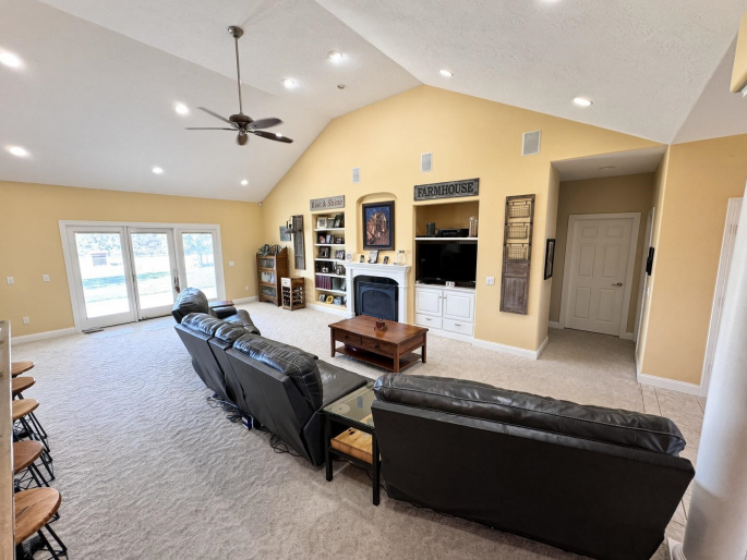 8184 Buffalo Rd, North Platte, Nebraska 69101, 5 Bedroom Bedrooms, 0 ,4 BathroomBathrooms,Residential,For Sale,Buffalo Rd,0,20261506