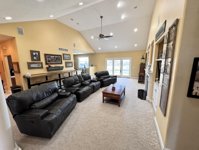 8184 Buffalo Rd, North Platte, Nebraska 69101, 5 Bedroom Bedrooms, 0 ,4 BathroomBathrooms,Residential,For Sale,Buffalo Rd,0,20261506