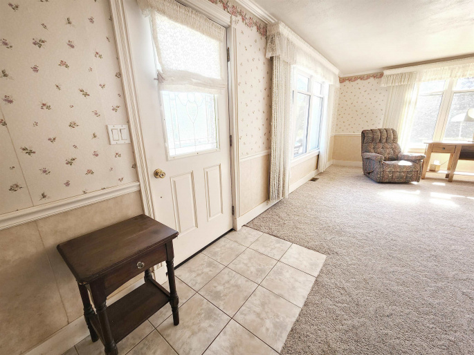 3102 8th Avenue, Kearney, Nebraska 68845, 6 Bedroom Bedrooms, 0 ,3 BathroomBathrooms,Residential,For Sale,8th Avenue,0,20261513