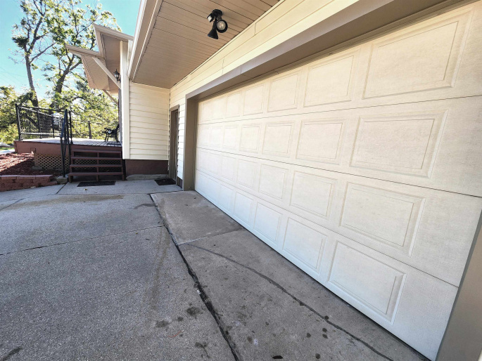 3102 8th Avenue, Kearney, Nebraska 68845, 6 Bedroom Bedrooms, 0 ,3 BathroomBathrooms,Residential,For Sale,8th Avenue,0,20261513