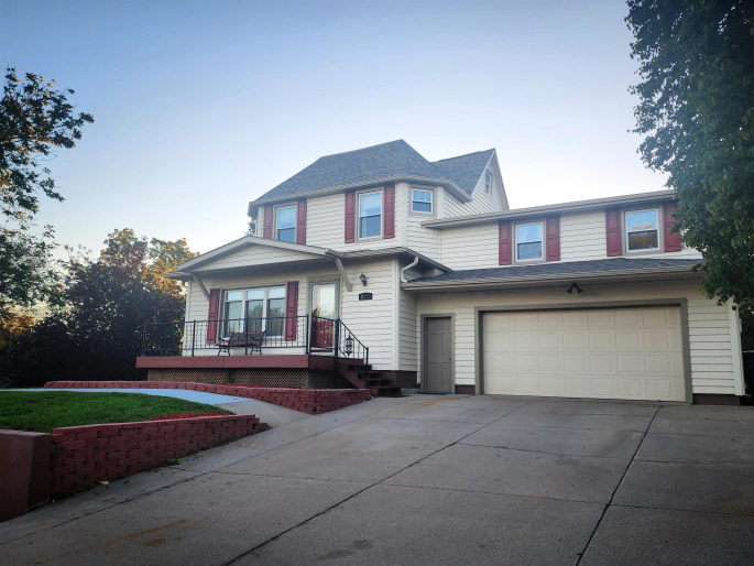 3102 8th Avenue, Kearney, Nebraska 68845, 6 Bedroom Bedrooms, 0 ,3 BathroomBathrooms,Residential,For Sale,8th Avenue,0,20261513