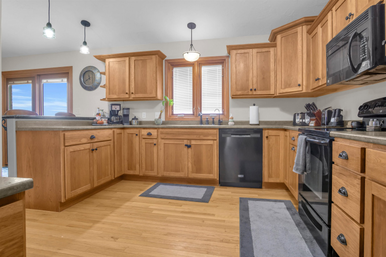 1175 105th Street, Kearney, Nebraska 68845, 5 Bedroom Bedrooms, 0 ,3 BathroomBathrooms,Residential,For Sale,105th Street,0,20261507