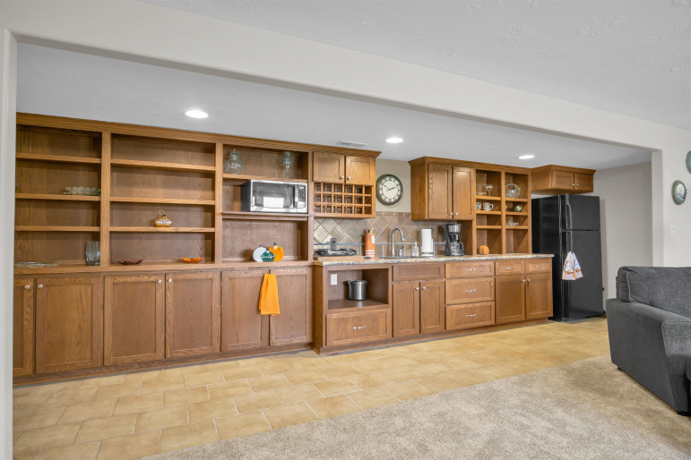 1175 105th Street, Kearney, Nebraska 68845, 5 Bedroom Bedrooms, 0 ,3 BathroomBathrooms,Residential,For Sale,105th Street,0,20261507