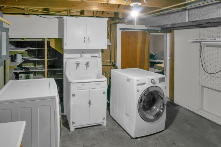 3114 F Avenue, Kearney, Nebraska 68847, 4 Bedroom Bedrooms, 0 ,2 BathroomBathrooms,Residential,For Sale,F Avenue,0,20261508