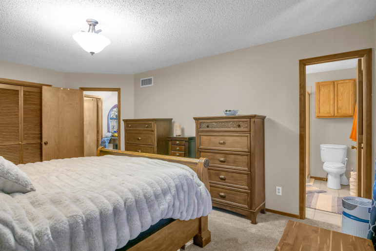 1602 38th Street, Kearney, Nebraska 68845, 4 Bedroom Bedrooms, 0 ,3 BathroomBathrooms,Residential,For Sale,38th Street,0,20261518