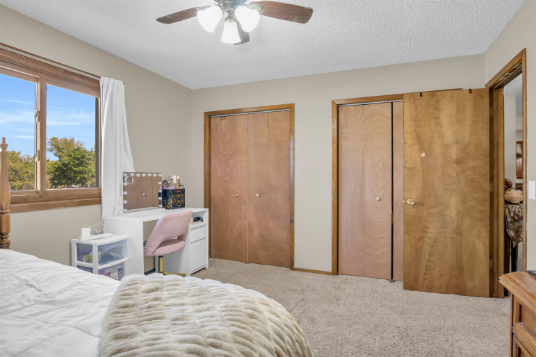 1602 38th Street, Kearney, Nebraska 68845, 4 Bedroom Bedrooms, 0 ,3 BathroomBathrooms,Residential,For Sale,38th Street,0,20261518