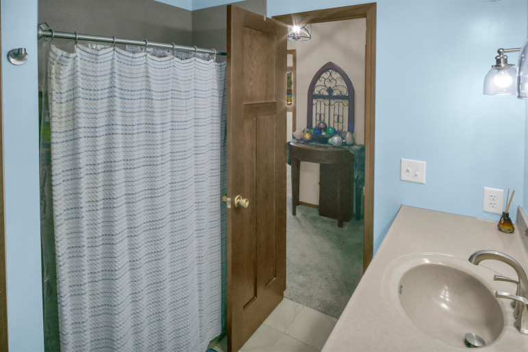 1602 38th Street, Kearney, Nebraska 68845, 4 Bedroom Bedrooms, 0 ,3 BathroomBathrooms,Residential,For Sale,38th Street,0,20261518