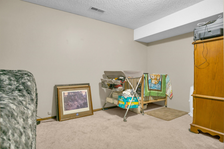 1602 38th Street, Kearney, Nebraska 68845, 4 Bedroom Bedrooms, 0 ,3 BathroomBathrooms,Residential,For Sale,38th Street,0,20261518
