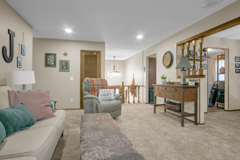 1602 38th Street, Kearney, Nebraska 68845, 4 Bedroom Bedrooms, 0 ,3 BathroomBathrooms,Residential,For Sale,38th Street,0,20261518