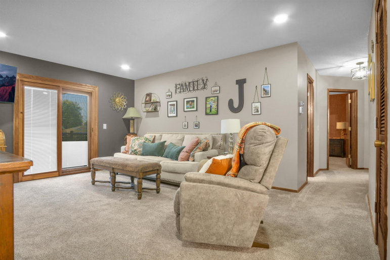1602 38th Street, Kearney, Nebraska 68845, 4 Bedroom Bedrooms, 0 ,3 BathroomBathrooms,Residential,For Sale,38th Street,0,20261518
