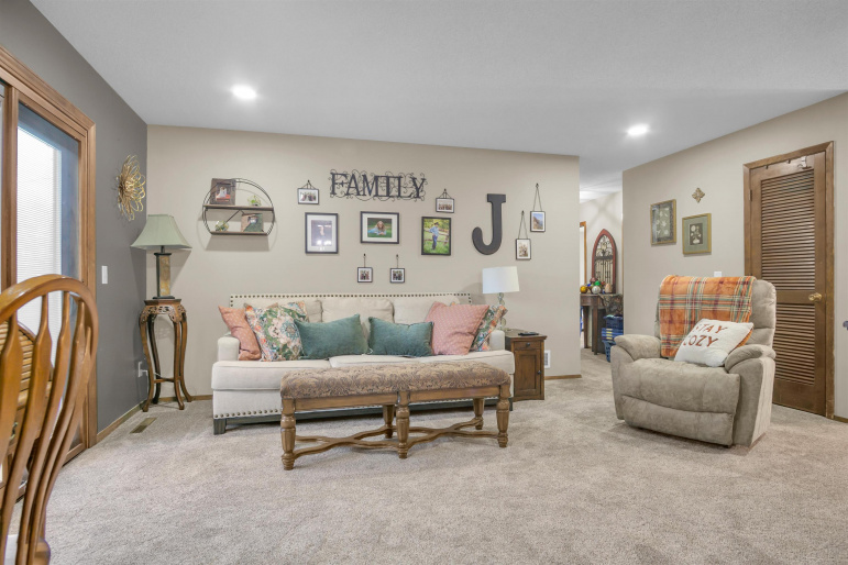 1602 38th Street, Kearney, Nebraska 68845, 4 Bedroom Bedrooms, 0 ,3 BathroomBathrooms,Residential,For Sale,38th Street,0,20261518